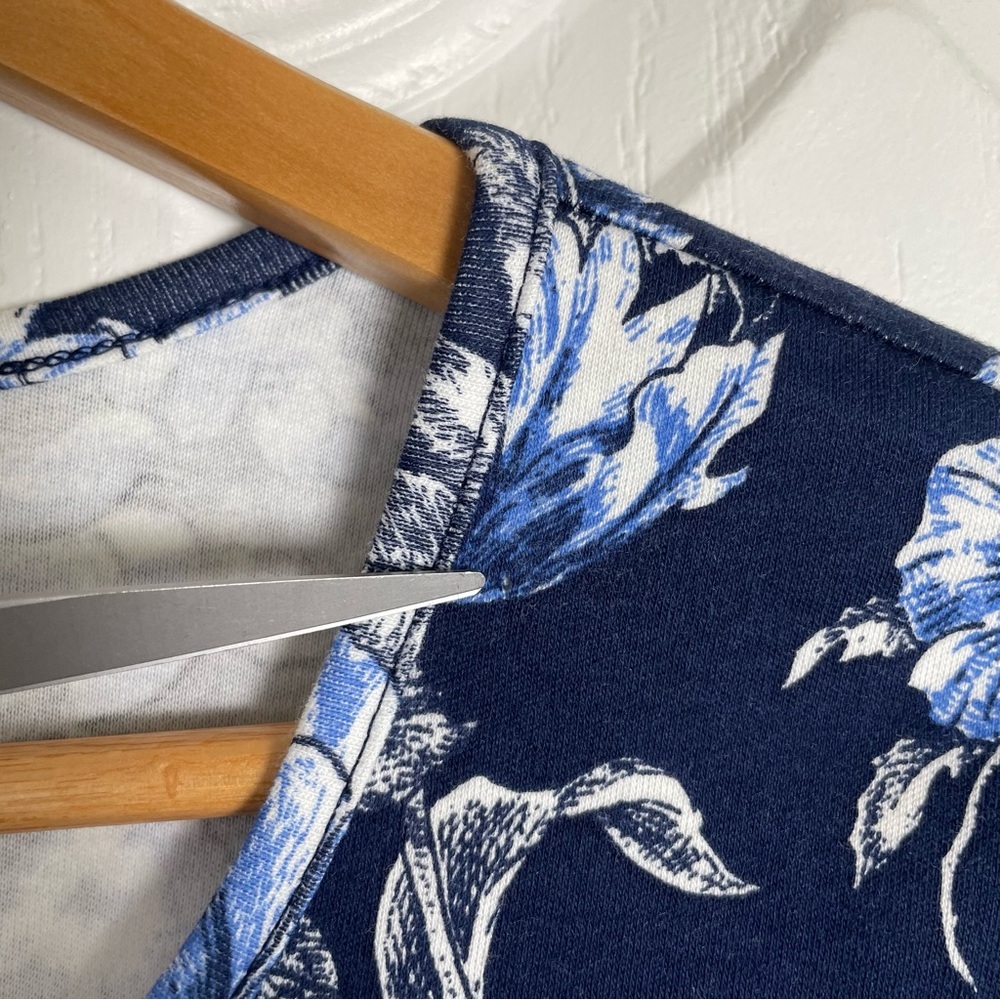 Lands’ End Cotton Interlock Long Sleeve Above Knee Nightgown Blue Floral, Small - Picture 15 of 15